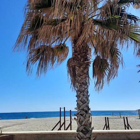 Fuengirola Apartment Carvajal Front Line Primera Linea المظهر الخارجي الصورة