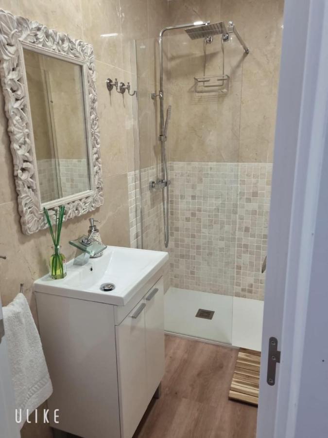 Fuengirola Apartment Carvajal Front Line Primera Linea المظهر الخارجي الصورة