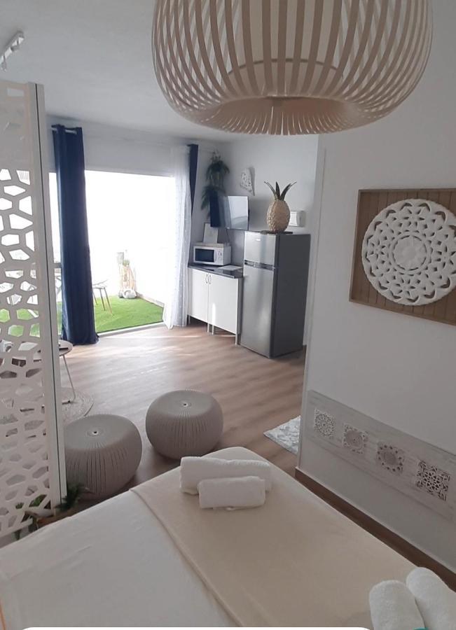 Fuengirola Apartment Carvajal Front Line Primera Linea المظهر الخارجي الصورة