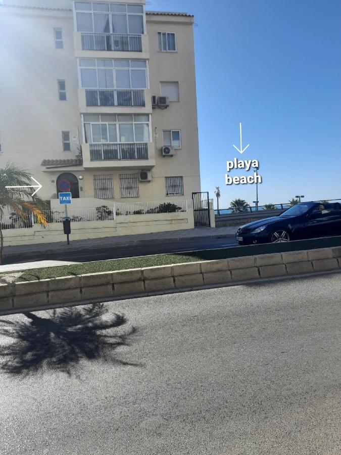 Fuengirola Apartment Carvajal Front Line Primera Linea المظهر الخارجي الصورة