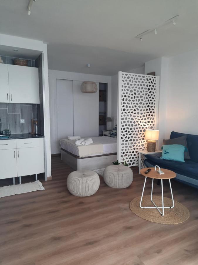 Fuengirola Apartment Carvajal Front Line Primera Linea المظهر الخارجي الصورة