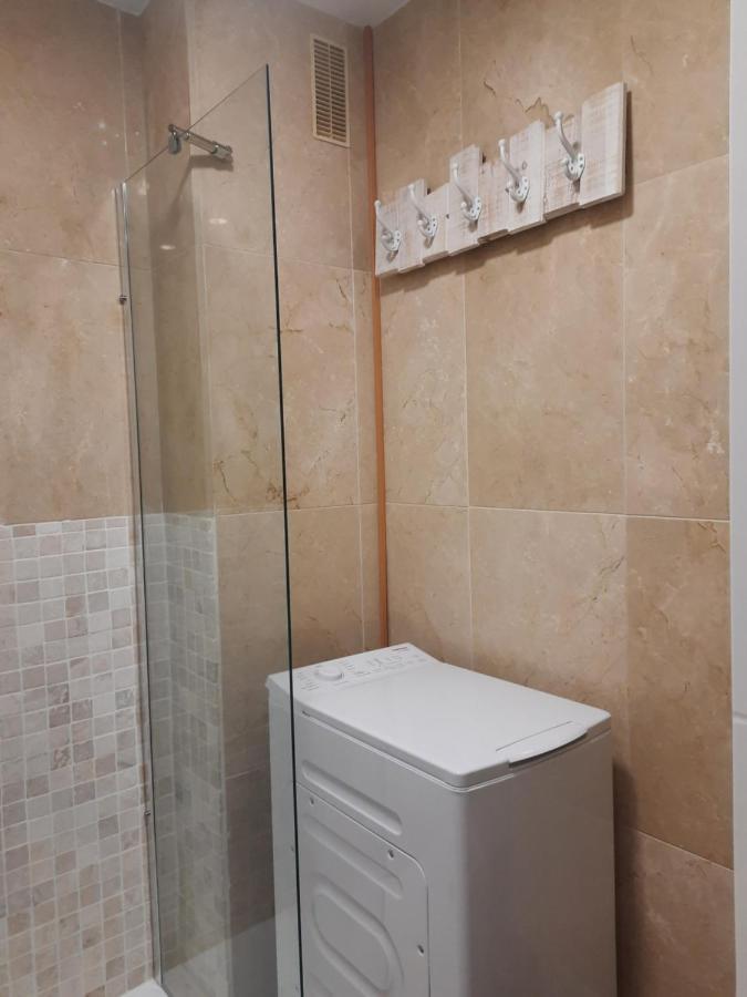 Fuengirola Apartment Carvajal Front Line Primera Linea المظهر الخارجي الصورة
