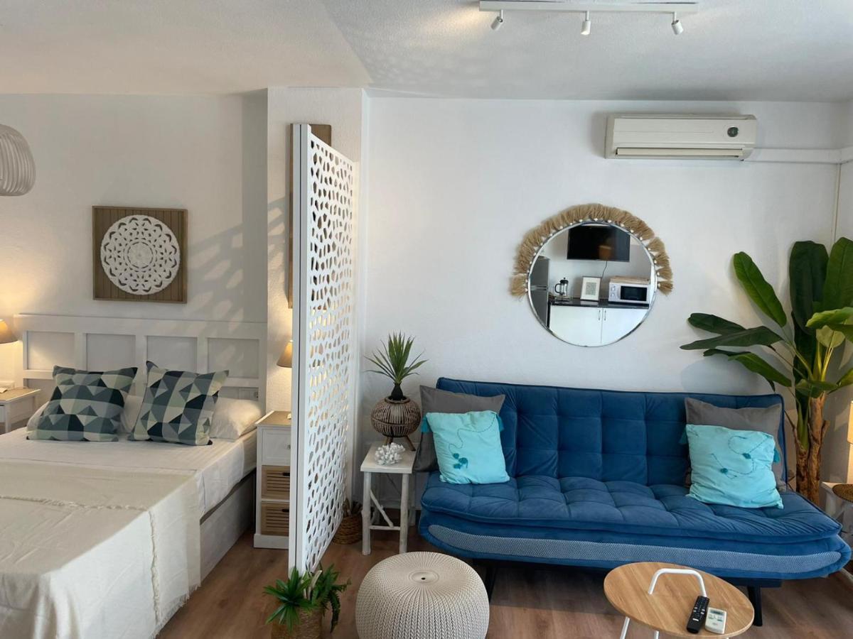 Fuengirola Apartment Carvajal Front Line Primera Linea المظهر الخارجي الصورة